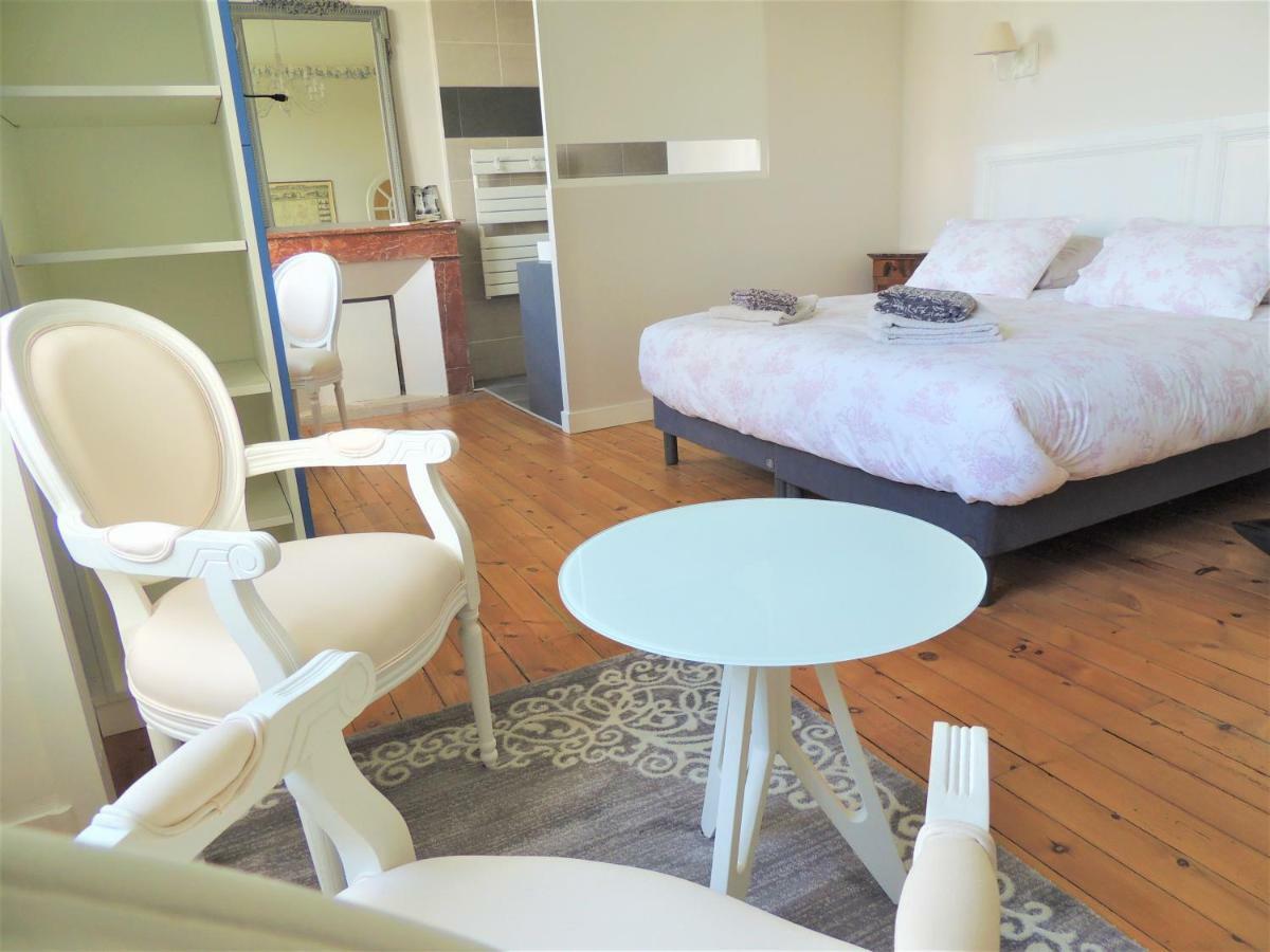 Domaine Du Plessis Grimaud Bed & Breakfast Saint-Viaud Eksteriør bilde